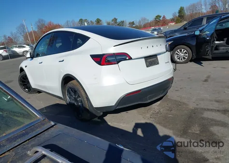 2023 Tesla Model Y Awd/Long Range Dual Motor All-Wheel Drive from USA, damaged, VIN 7SAYGAEE6PF637708